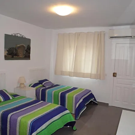 Mediterraneo 7 Menyber Apartment
